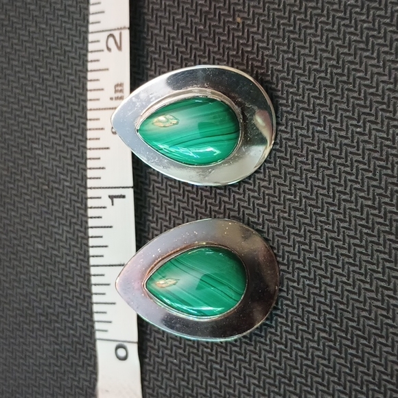 Sterling silver malachite handmade pierced earrings - Picture 1 of 3